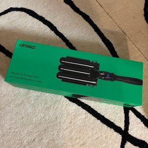 Amika deep waver